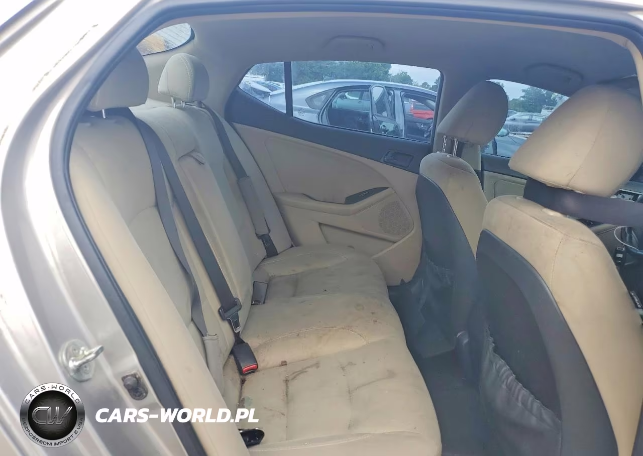 2015 Kia Optima Lx VIN:5XXGM4A78FG354166 - 10
