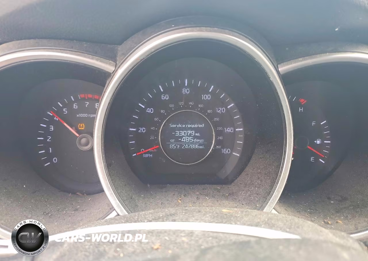 2015 Kia Optima Lx VIN:5XXGM4A78FG354166 - 9