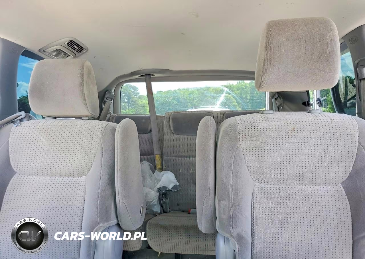 2010 Toyota Sienna Le 7-Passenger VIN:5TDKK4CC2AS303747 - 10
