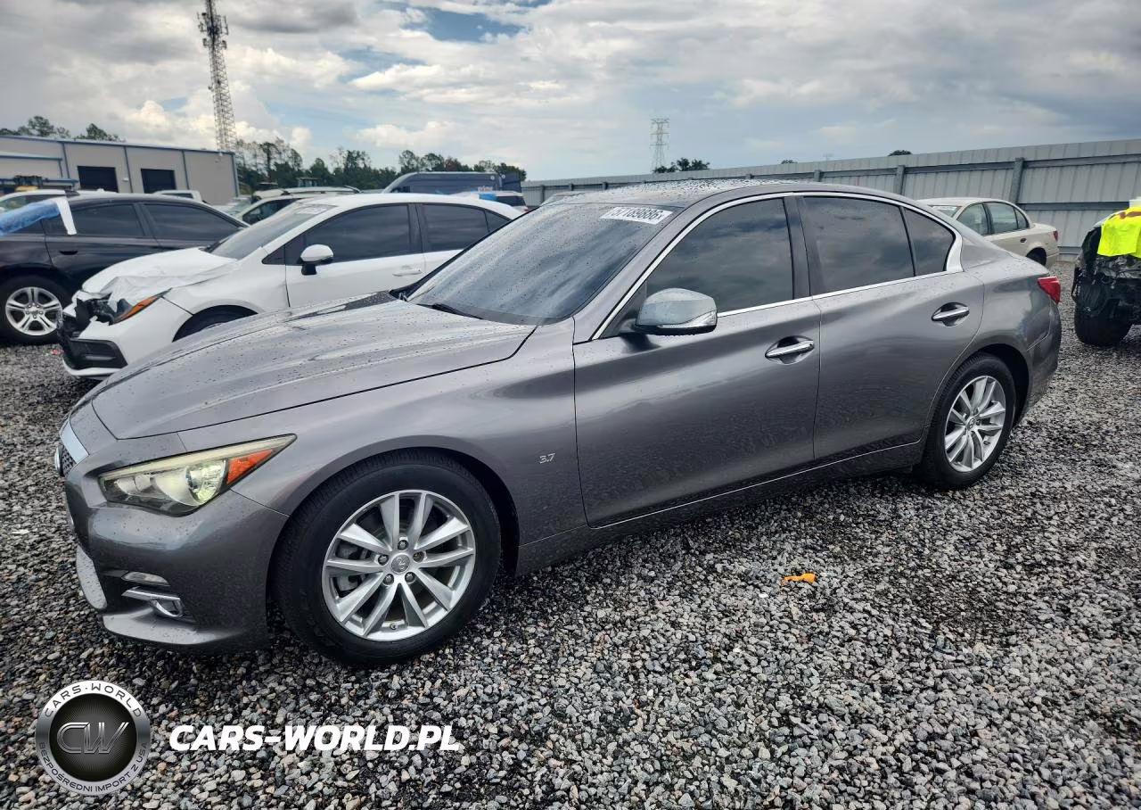 2015 Infiniti Q50 Base