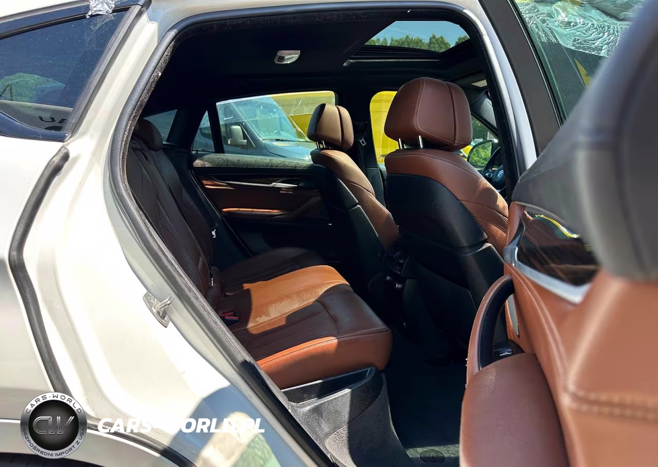 2018 BMW X6 xDrive50I VIN:5UXKU6C59J0W38979 - 9
