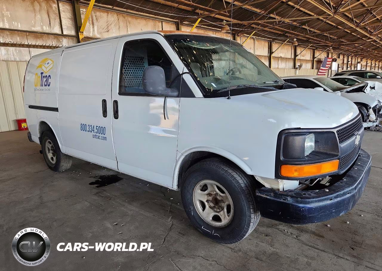 2005 Chevrolet Express G1500 VIN:1GCFG15XX51129950 - 4