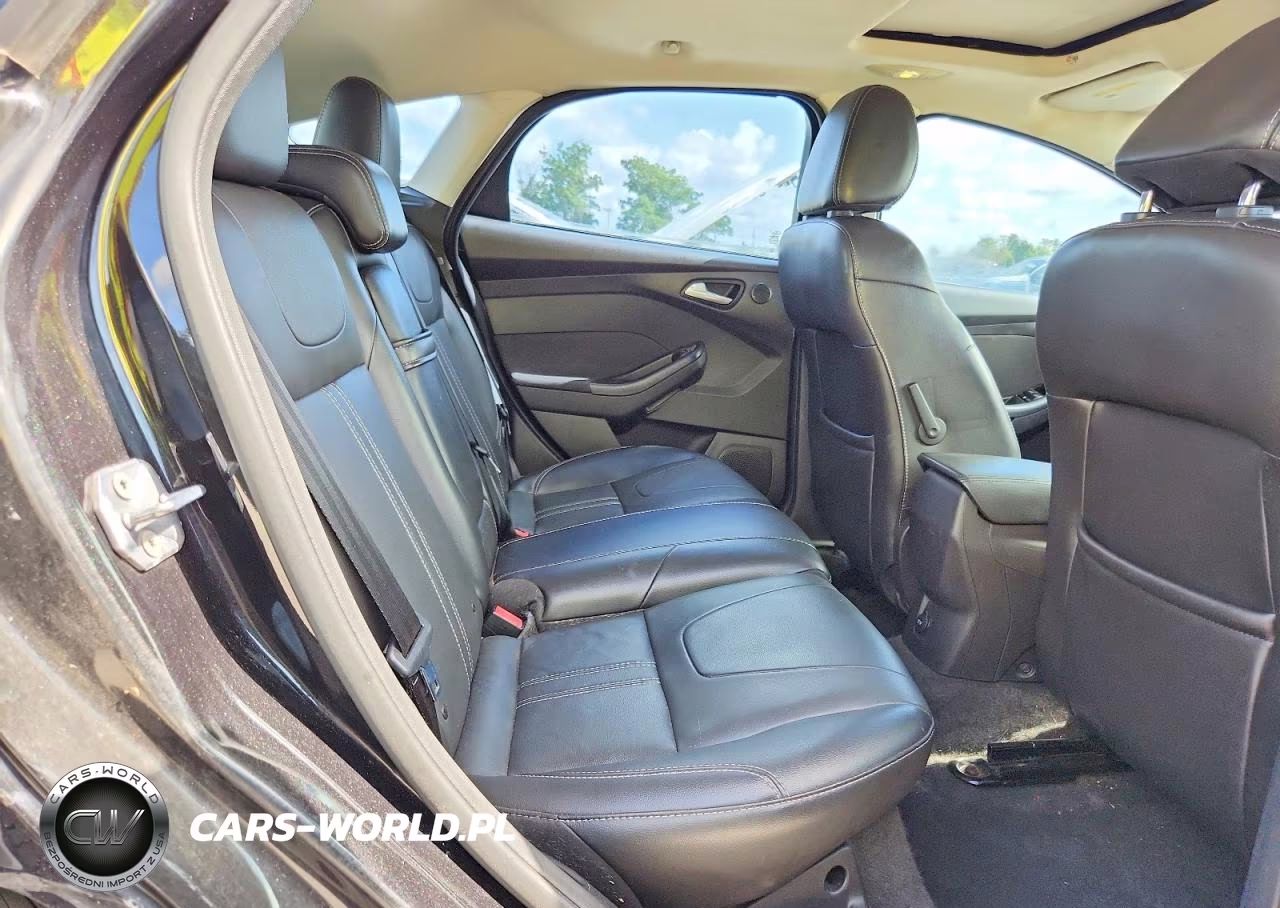 2013 Ford Focus Titanium VIN:1FADP3N24DL169814 - 10