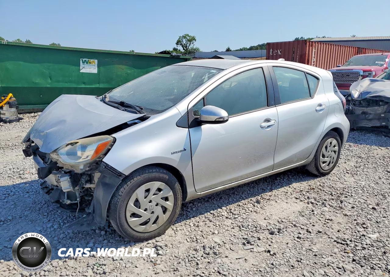 2016 Toyota Prius C One
