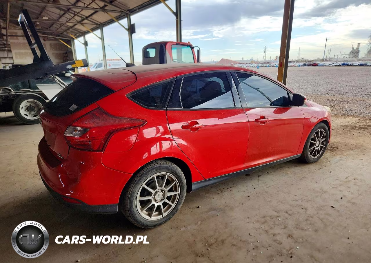 2013 Ford Focus Se VIN:1FADP3K26DL213753 - 3