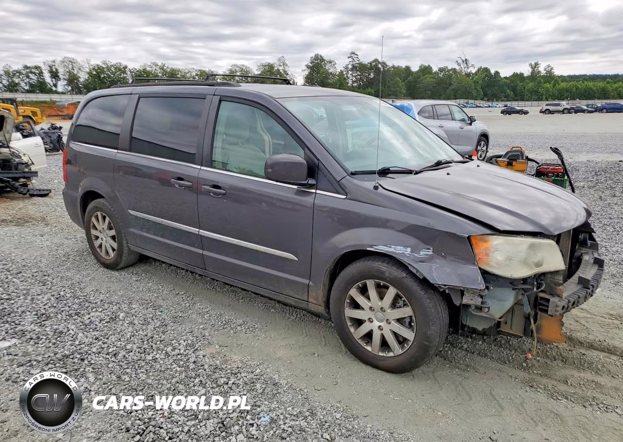 2015 Chrysler Town & Country Touring VIN:2C4RC1BG1FR513545 - 4