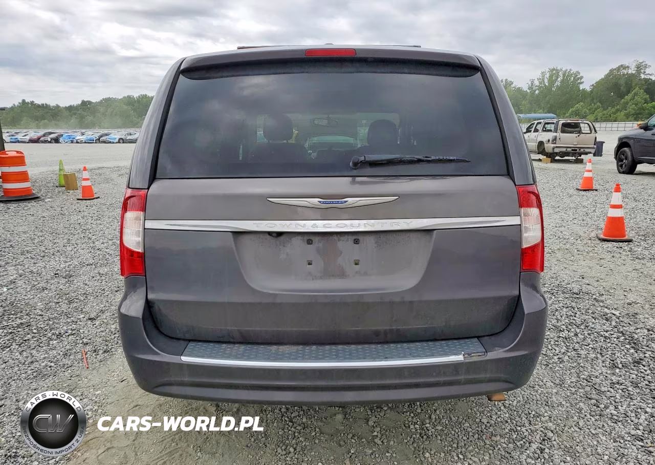 2015 Chrysler Town & Country Touring VIN:2C4RC1BG1FR513545 - 6