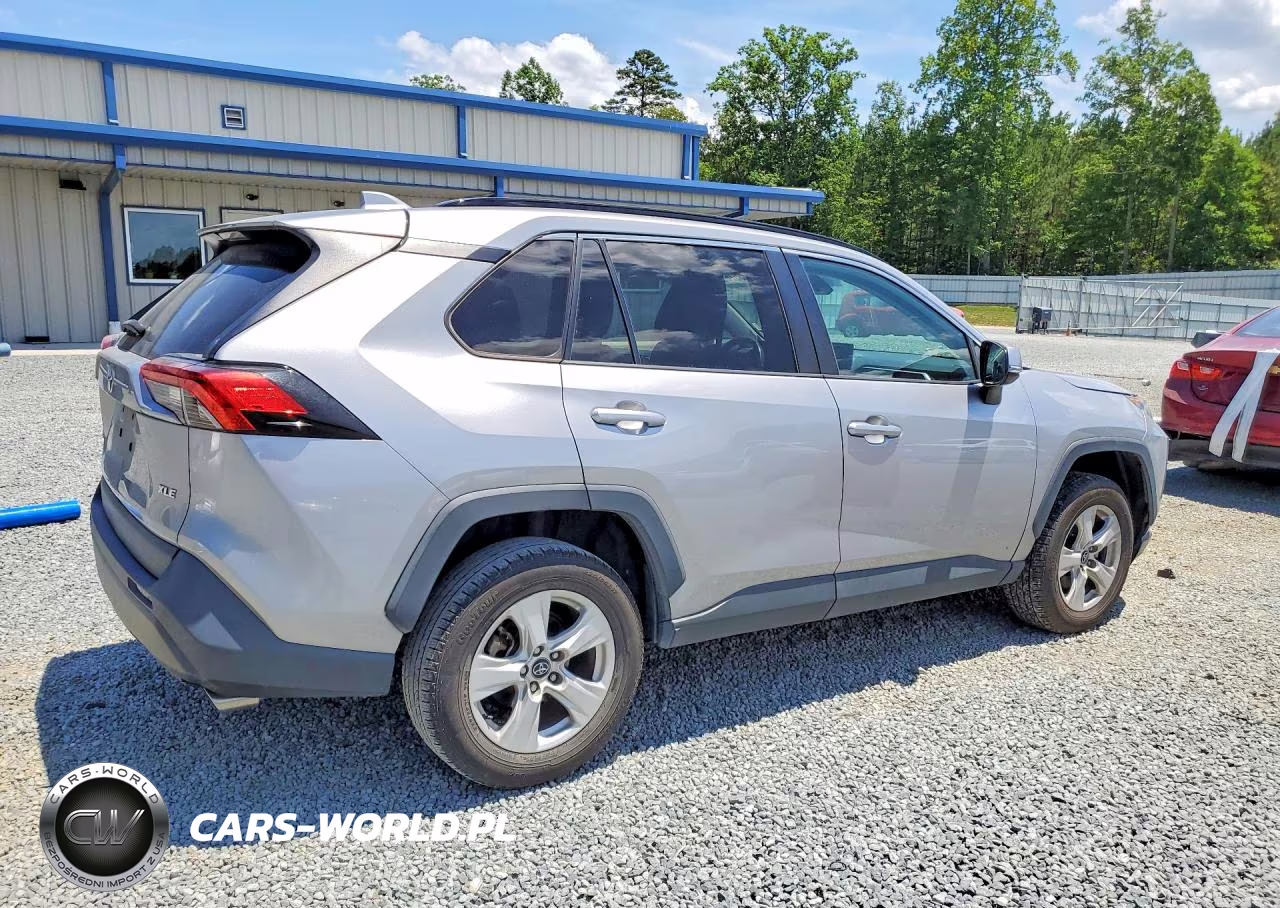 2020 Toyota Rav4 Xle VIN:2T3W1RFV3LC038175 - 3
