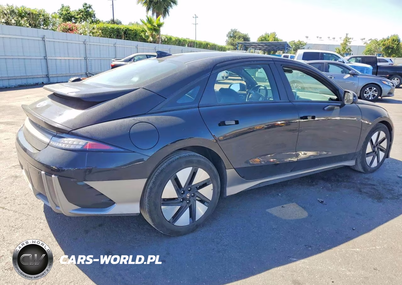 2024 Hyundai Ioniq 6 Se VIN:KMHM24AA1RA079014 - 3