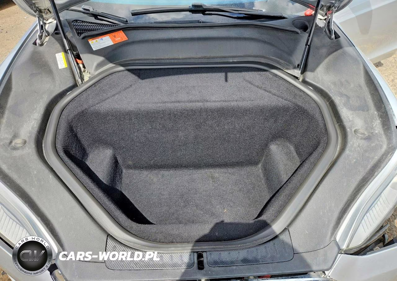 2015 Tesla Model S 85D VIN:5YJSA1H22FFP69885 - 11