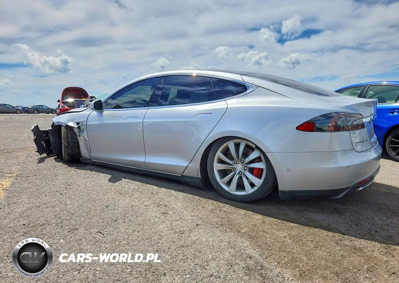 2015 Tesla Model S 85D VIN:5YJSA1H22FFP69885 - 2