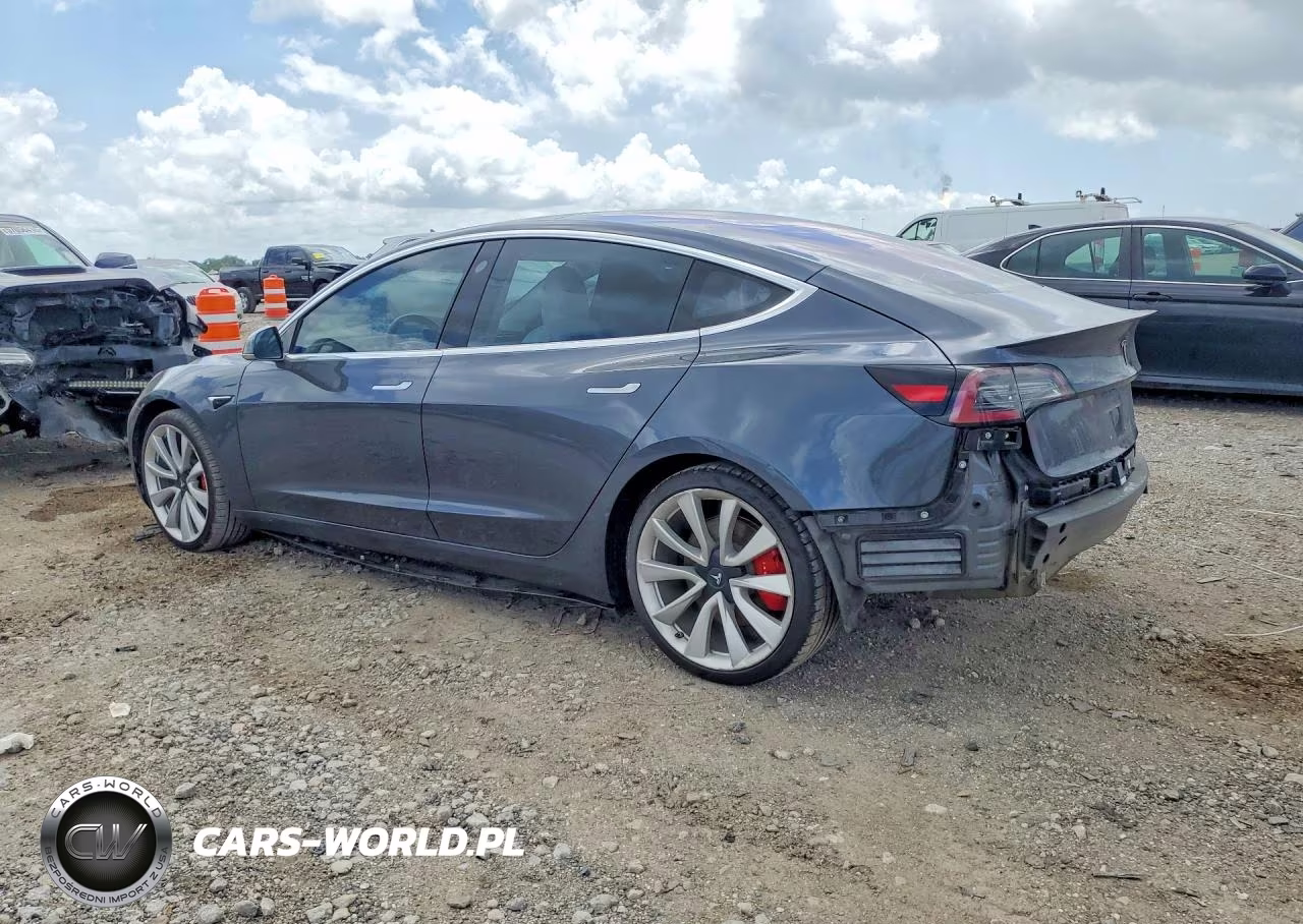 2018 Tesla Model 3 VIN:5YJ3E1EB7JF055143 - 2
