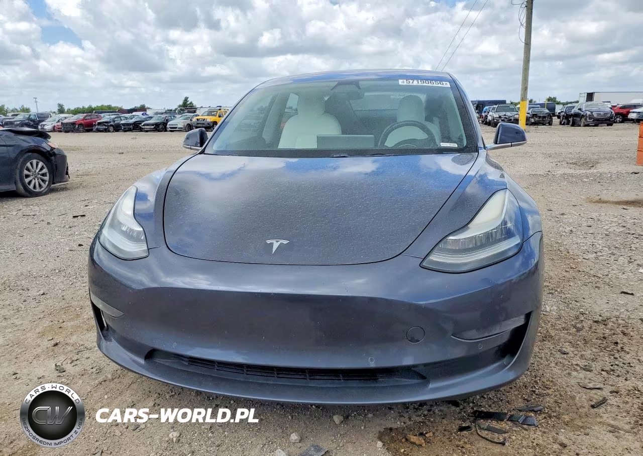 2018 Tesla Model 3 VIN:5YJ3E1EB7JF055143 - 5