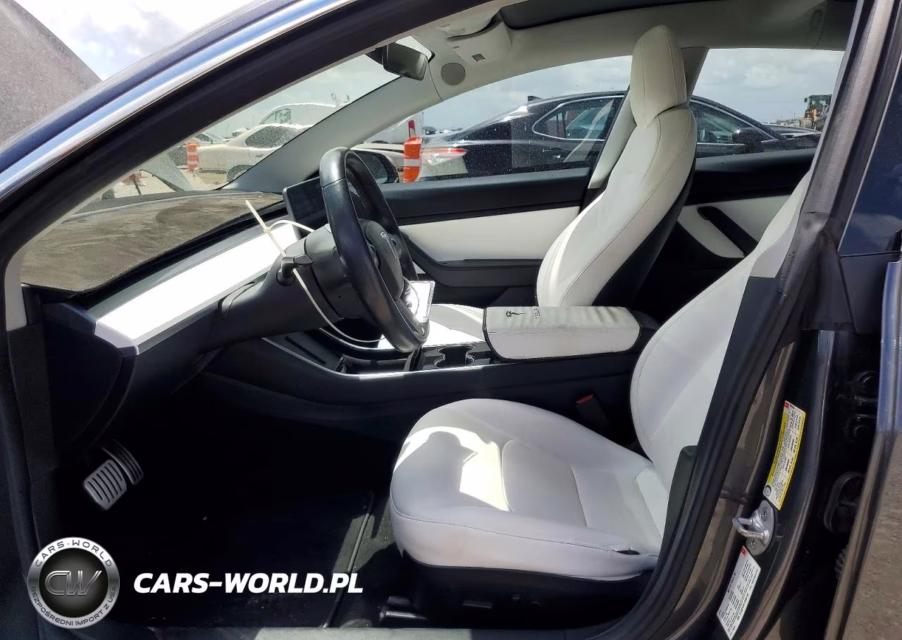 2018 Tesla Model 3 VIN:5YJ3E1EB7JF055143 - 7