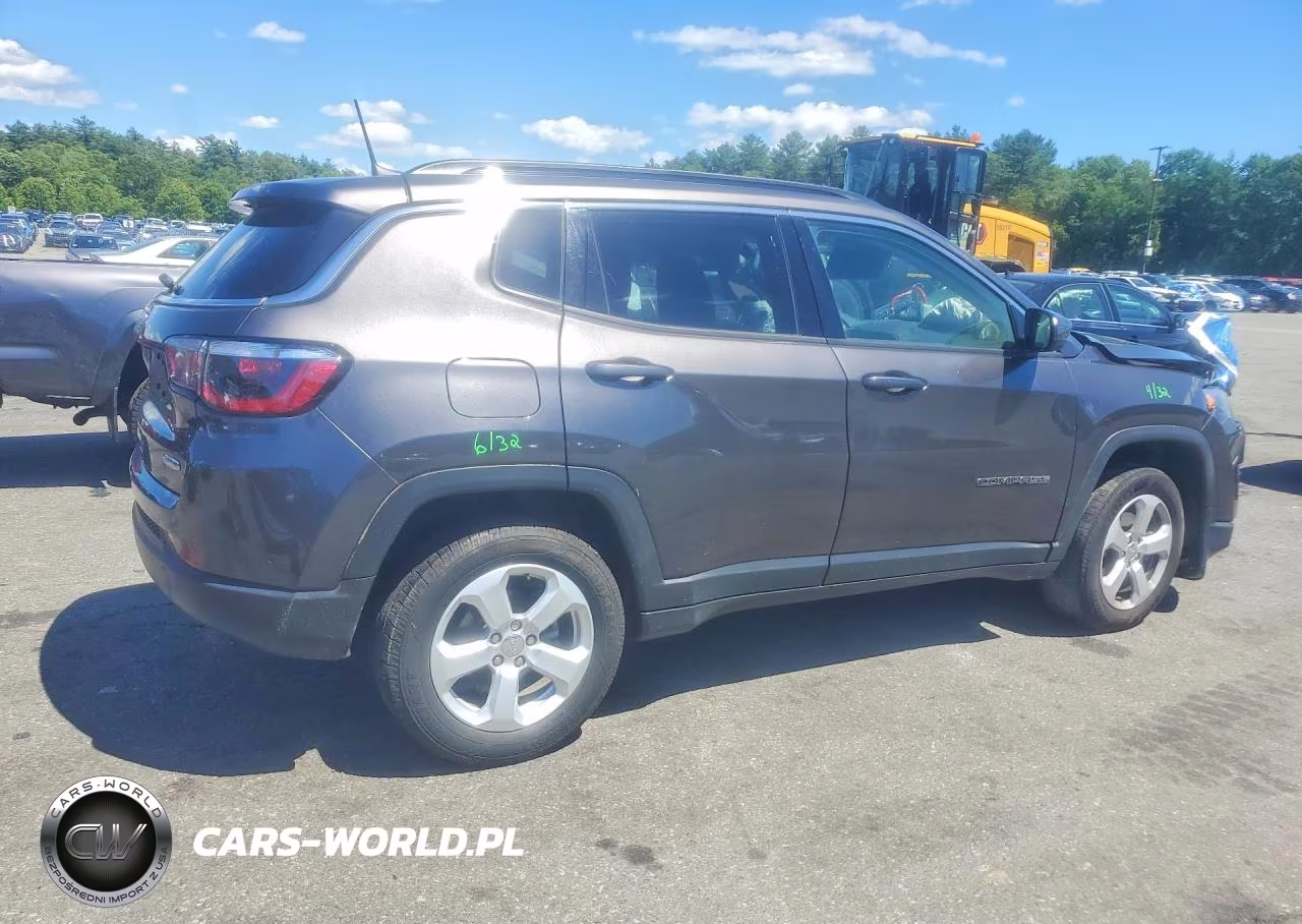 2020 Jeep Compass Latitude VIN:3C4NJDBB5LT101258 - 3