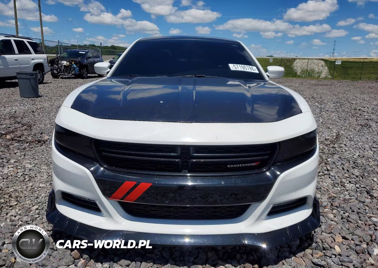 2018 Dodge Charger R VIN:2C3CDXCT5JH193019 - 5