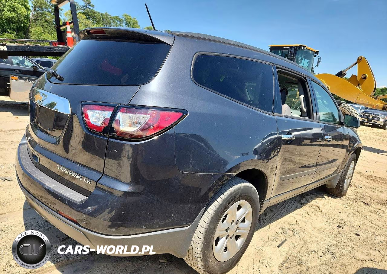2014 Chevrolet Traverse Ls VIN:1GNKRFKD0EJ232785 - 3