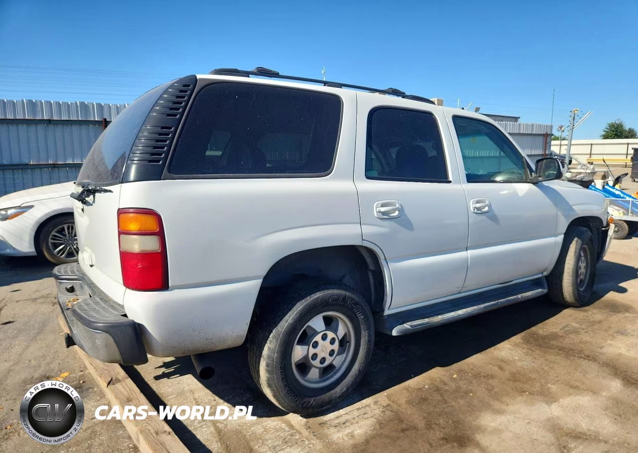 2003 Chevrolet Tahoe C1500 VIN:1GNEC13T53R112812 - 3