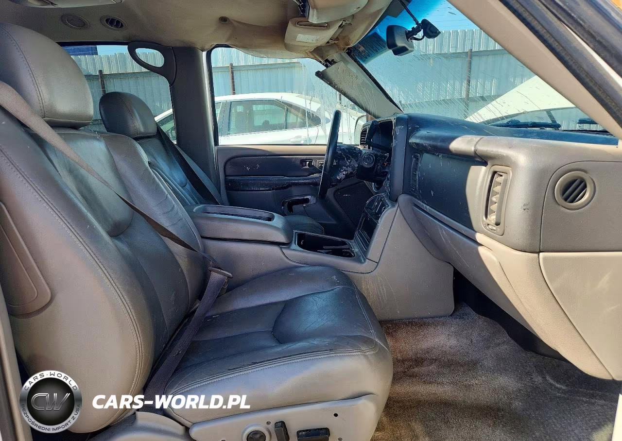 2003 Chevrolet Tahoe C1500 VIN:1GNEC13T53R112812 - 7