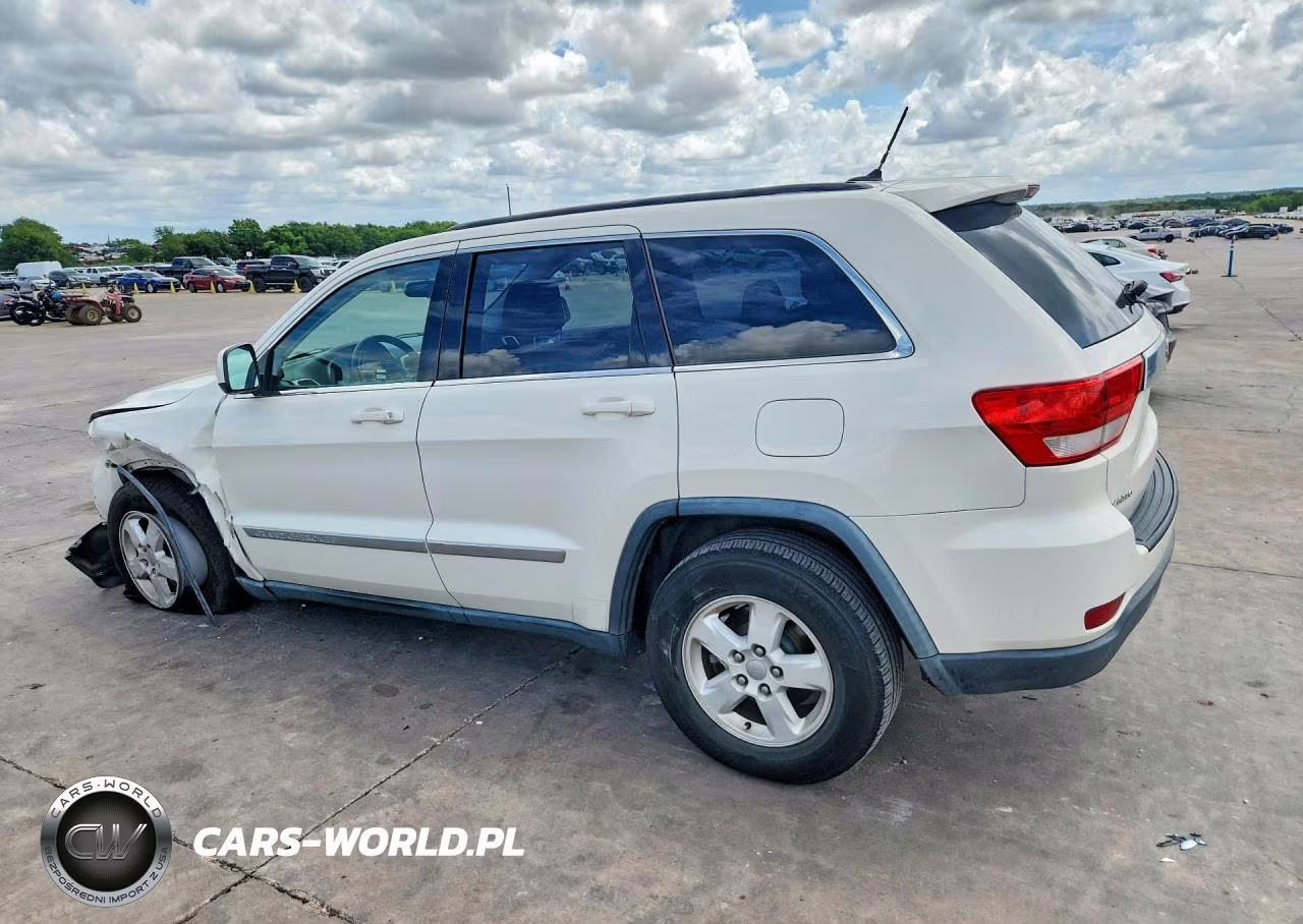 2012 Jeep Grand Cherokee Laredo VIN:1C4RJEAG8CC258430 - 2