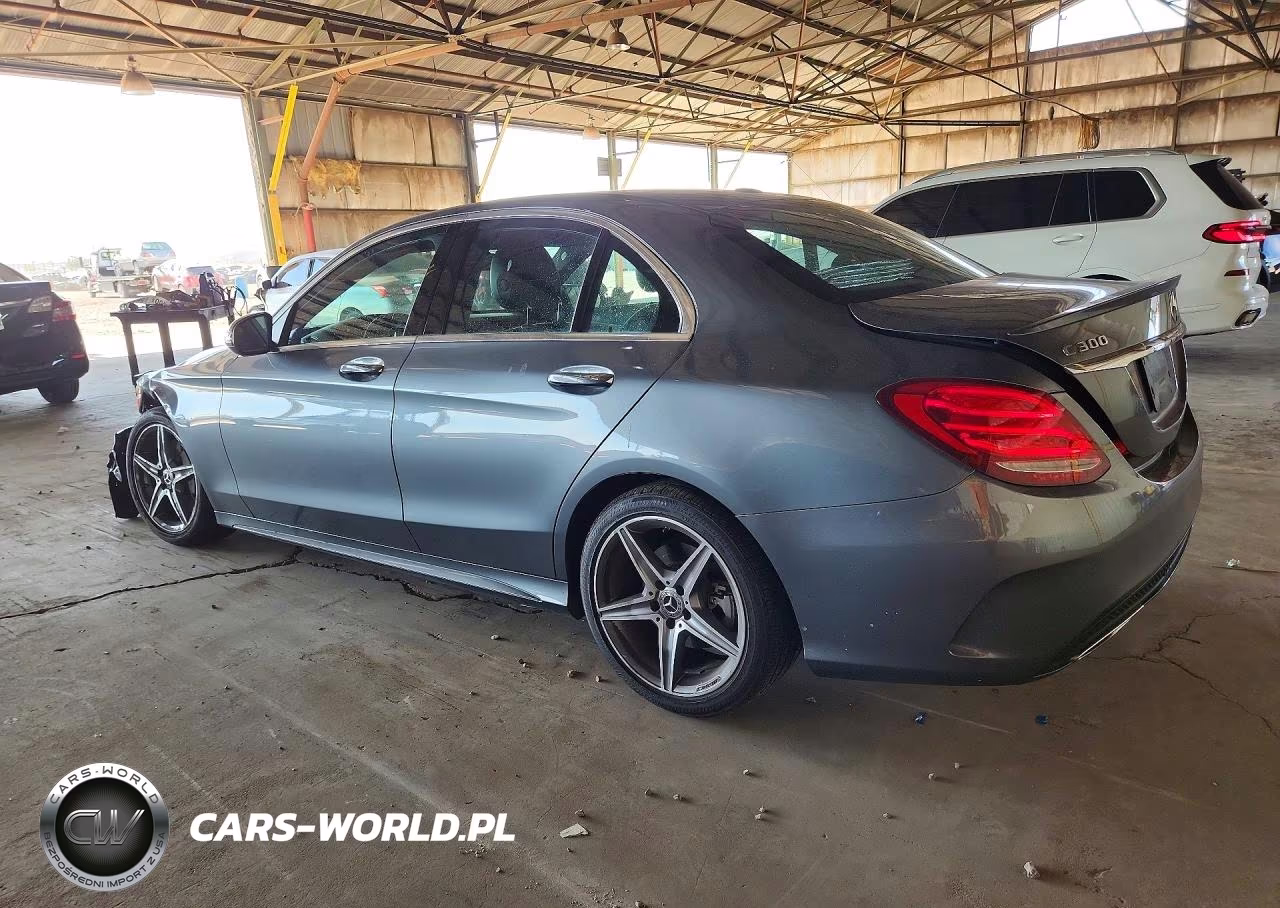 2018 Mercedes-Benz C 300 VIN:55SWF4JBXJU270984 - 2
