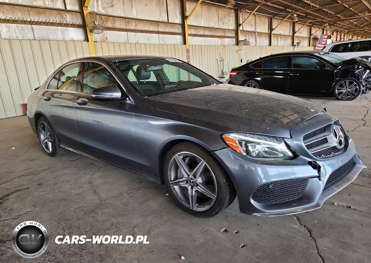 2018 Mercedes-Benz C 300 VIN:55SWF4JBXJU270984 - 4
