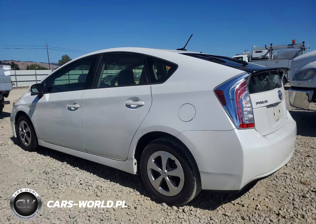 2014 Toyota Prius Three VIN:JTDKN3DU7E1742261 - 2