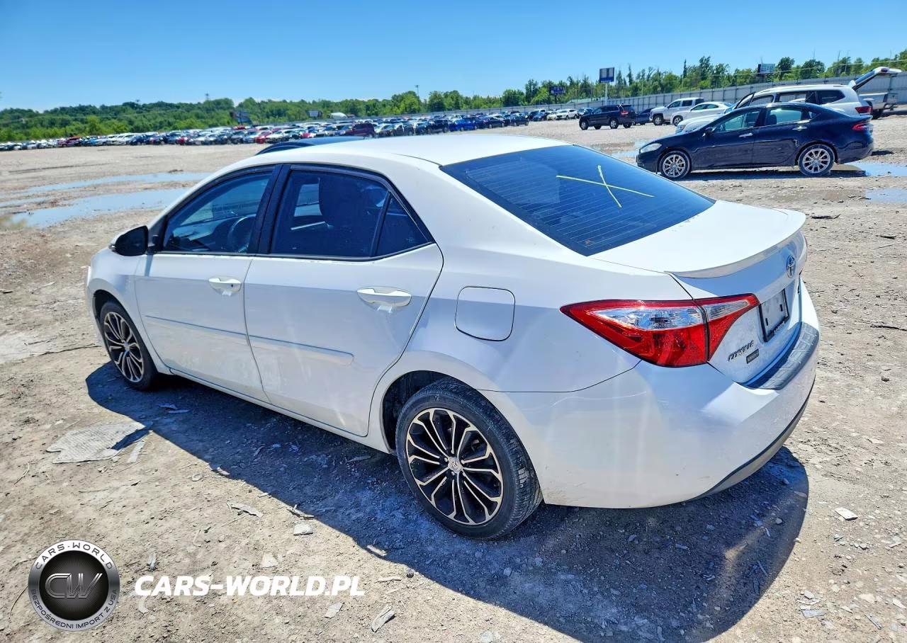 2015 Toyota Corolla S Plus VIN:5YFBURHE2FP207702 - 2