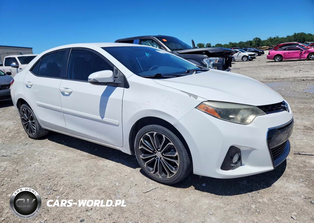 2015 Toyota Corolla S Plus VIN:5YFBURHE2FP207702 - 4