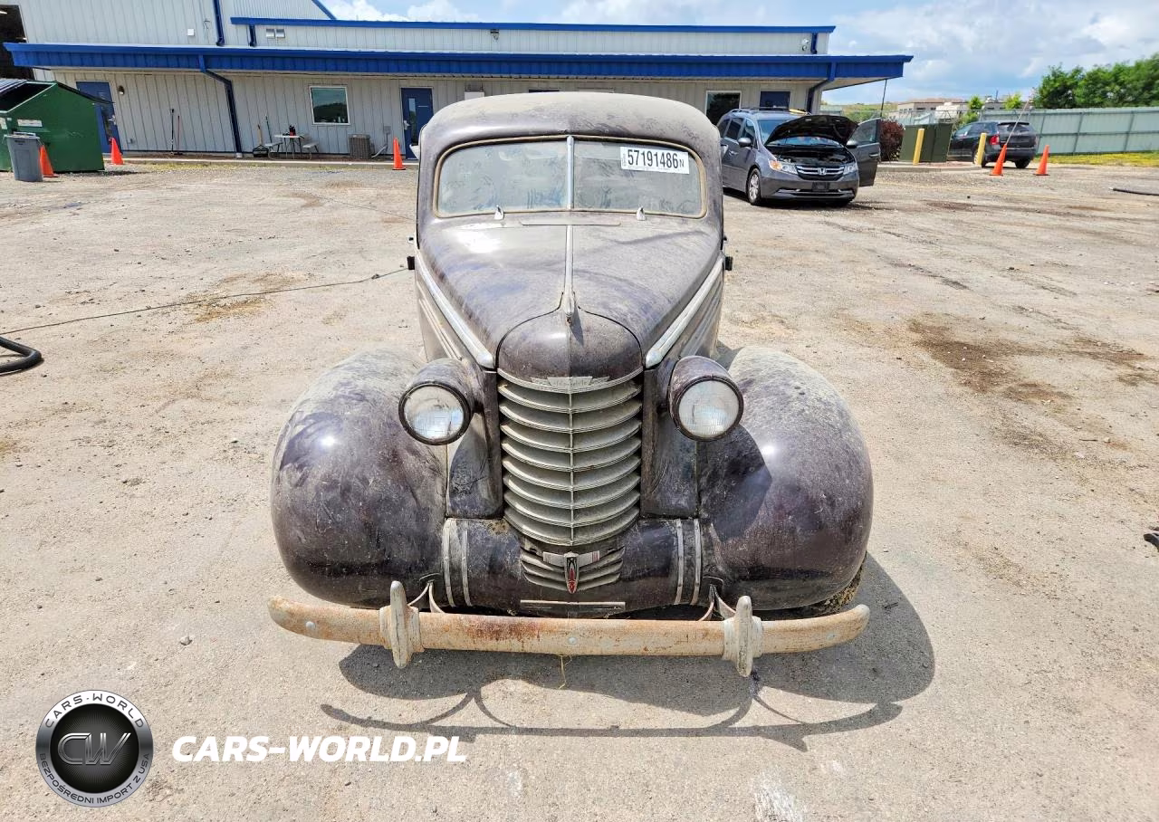 1938 Oldsmobile 88 VIN:24565WIS - 5