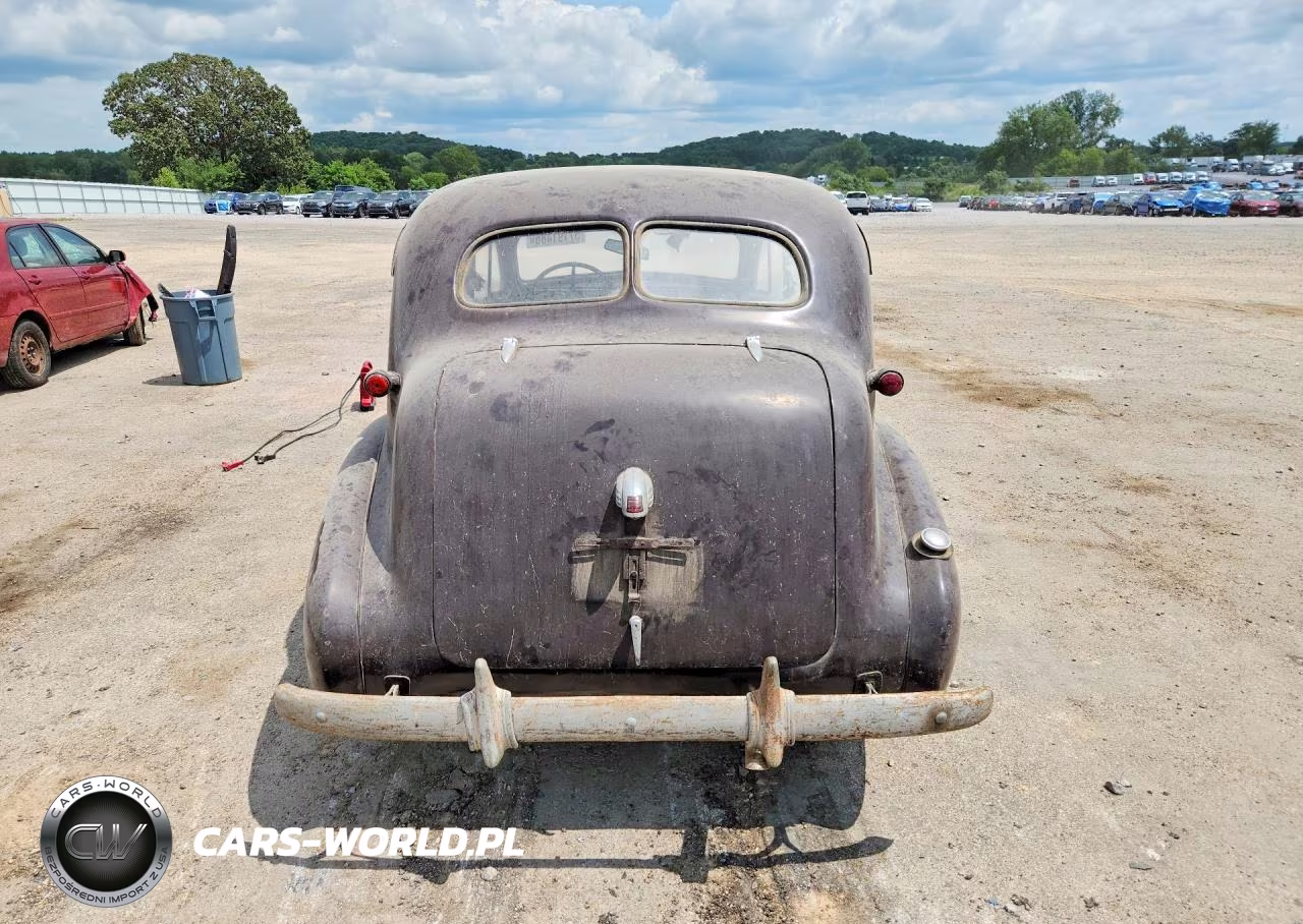 1938 Oldsmobile 88 VIN:24565WIS - 6