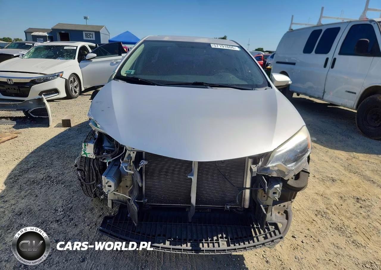 2015 Toyota Corolla S Plus VIN:5YFBURHE7FP251064 - 5