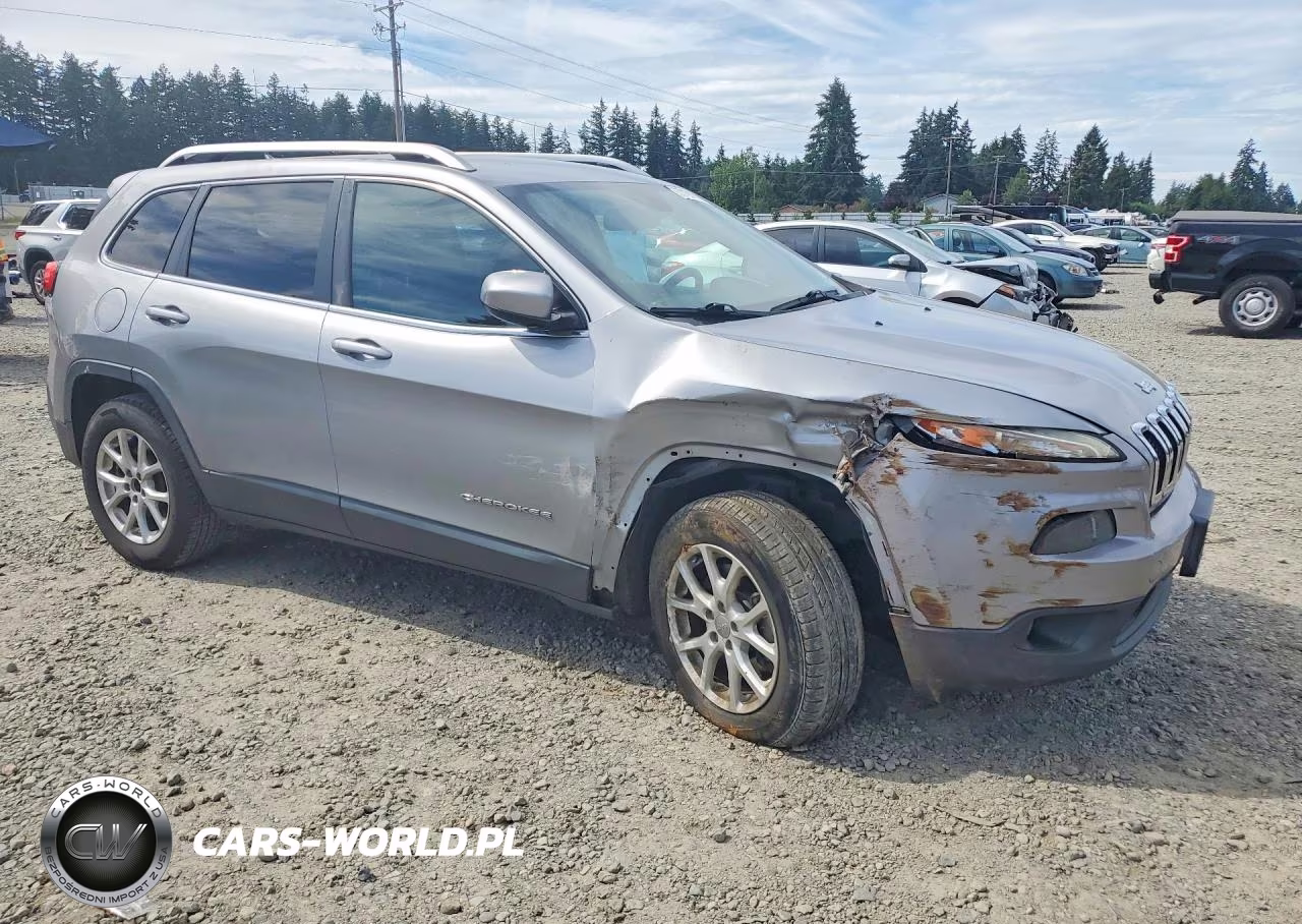 2014 Jeep Cherokee Latitude VIN:1C4PJMCSXEW247837 - 4