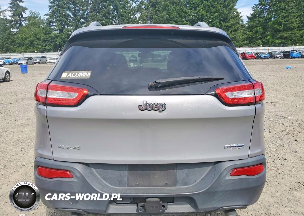 2014 Jeep Cherokee Latitude VIN:1C4PJMCSXEW247837 - 6