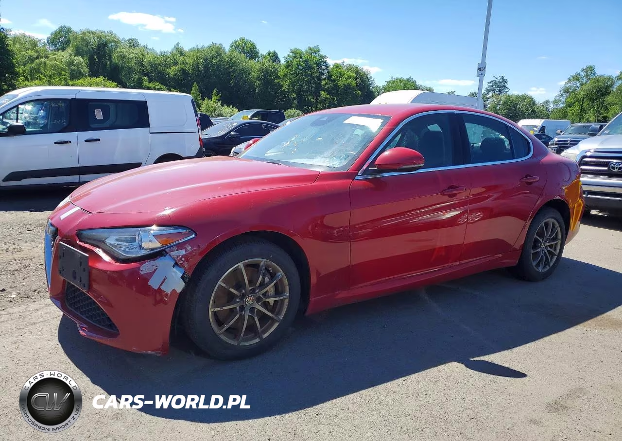 2020 Alfa Romeo Giulia – zdjęcie 1 z 12
