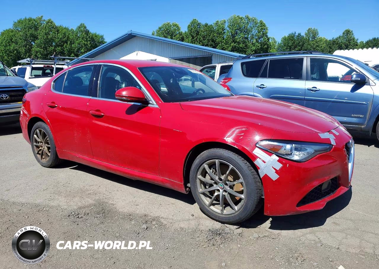 2020 Alfa Romeo Giulia VIN:ZARFANAN9L7636898 - 4