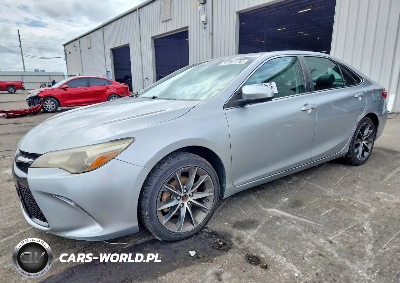 2015 Toyota Camry Xse – zdjęcie 1 z 12
