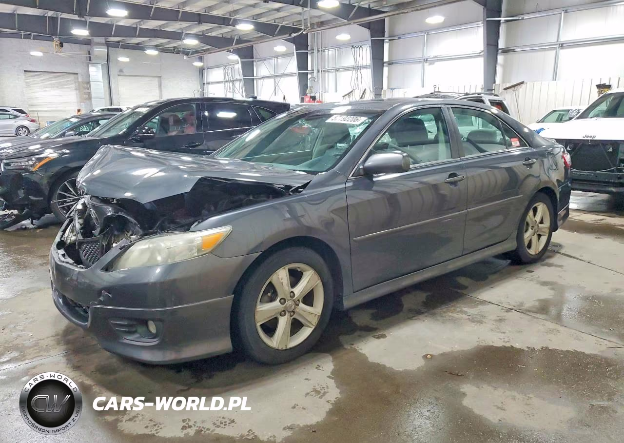 2011 Toyota Camry Se – zdjęcie 1 z 12
