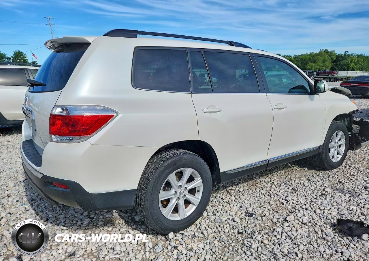 2013 Toyota Highlander Se VIN:5TDBK3EH8DS189695 - 3