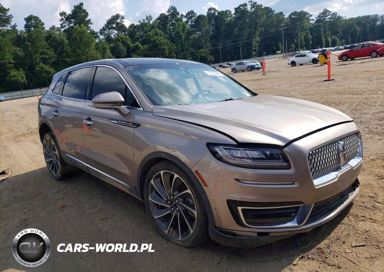 2020 Lincoln Nautilus Reserve VIN:2LMPJ6K91LBL29268 - 4