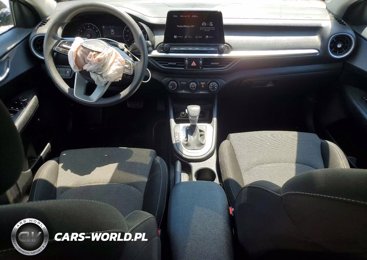 2024 Kia Forte Lx VIN:3KPF24AD9RE823236 - 8