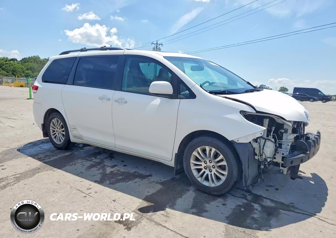 2011 Toyota Sienna Xle 8-Passenger VIN:5TDYK3DCXBS031369 - 4