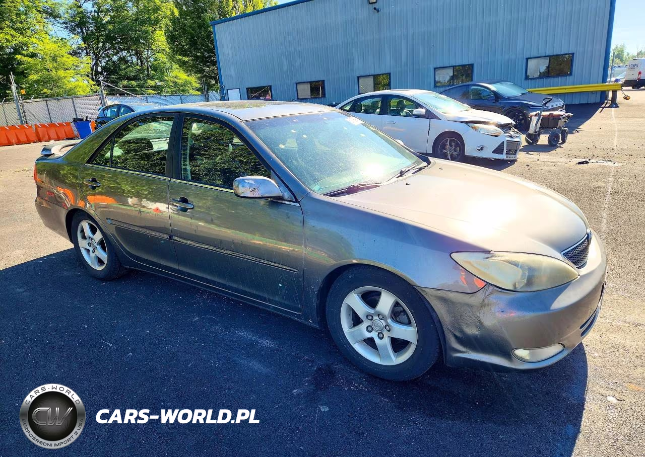 2002 Toyota Camry Se VIN:JTDBE32K420028428 - 4