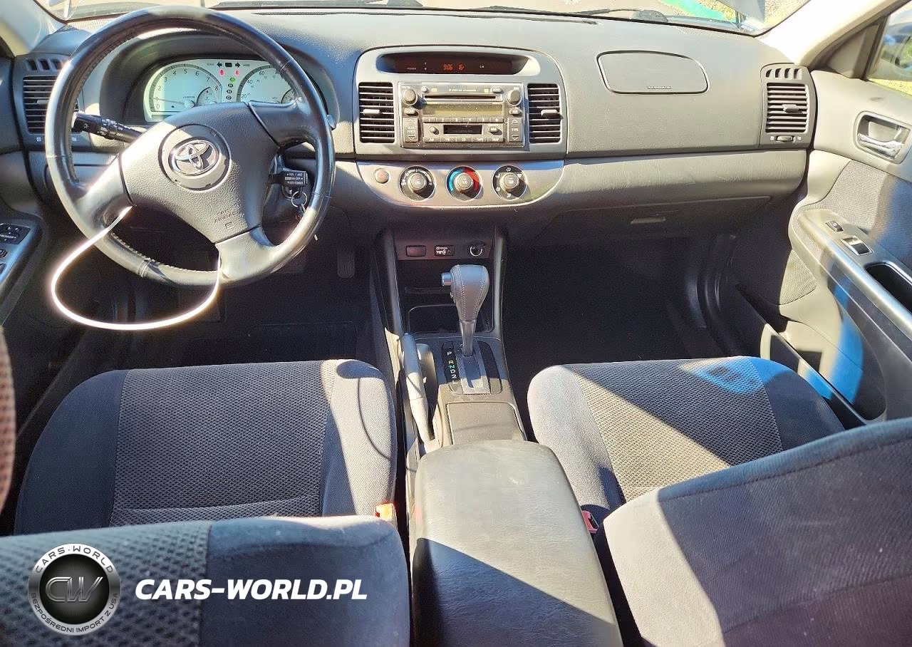 2002 Toyota Camry Se VIN:JTDBE32K420028428 - 8