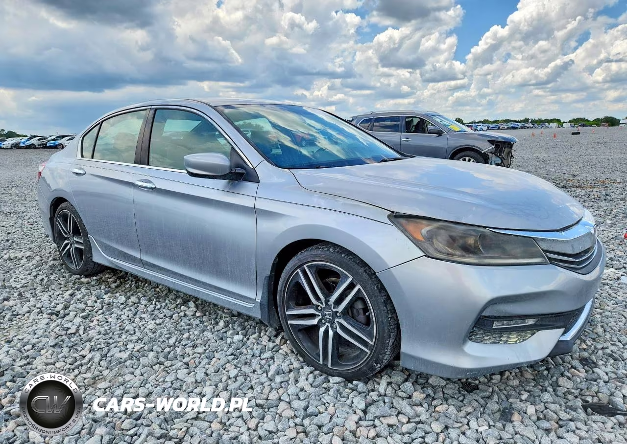 2017 Honda Accord Sport VIN:1HGCR2F59HA145210 - 4