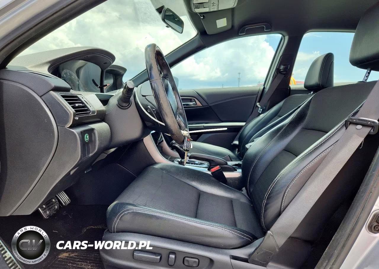2017 Honda Accord Sport VIN:1HGCR2F59HA145210 - 7