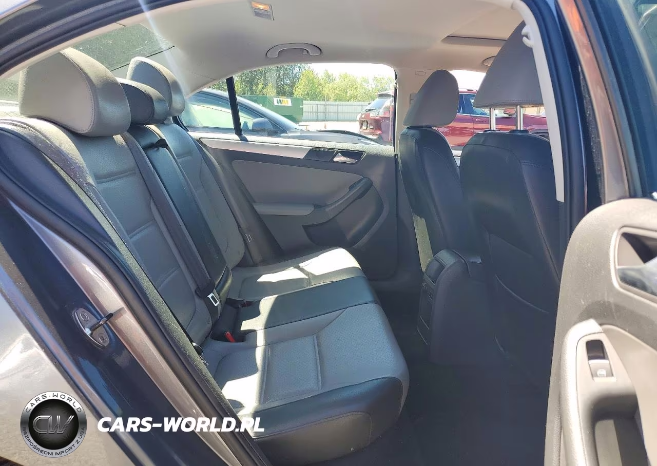 2013 Volkswagen Jetta Hybrid VIN:3VW637AJ4DM219058 - 10