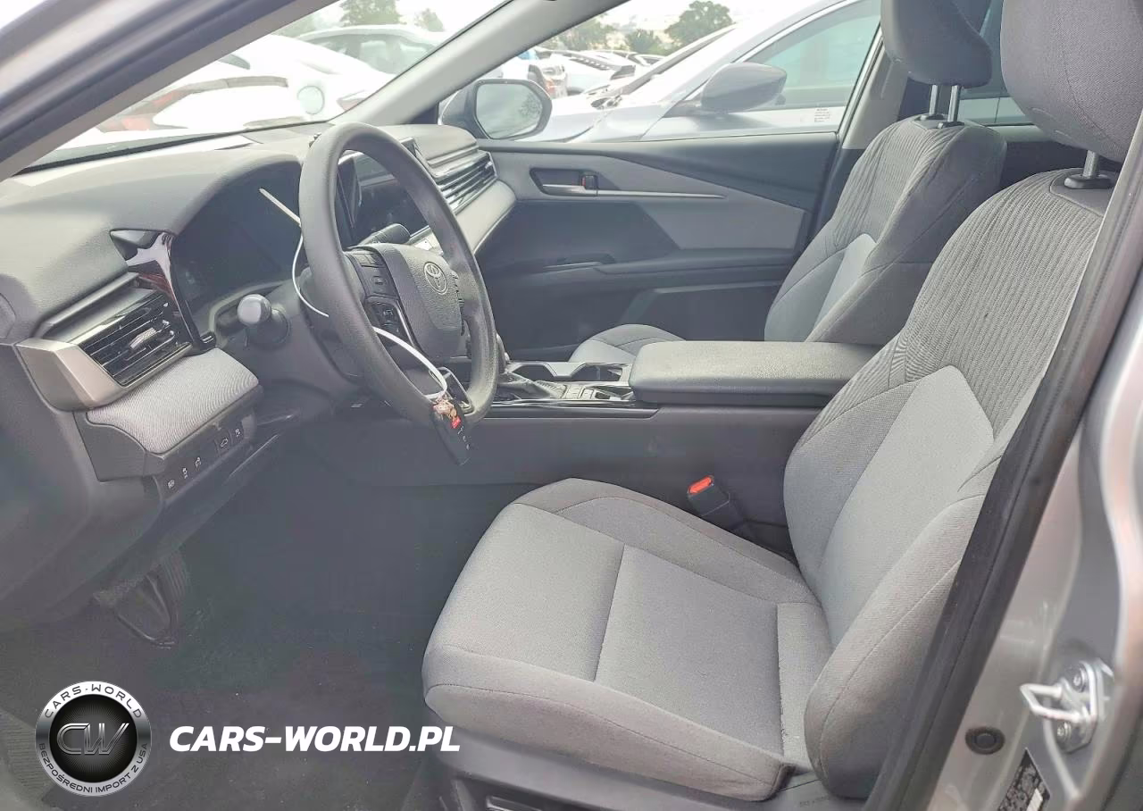 2025 Toyota Camry Le VIN:4T1DAACK0SU073412 - 7