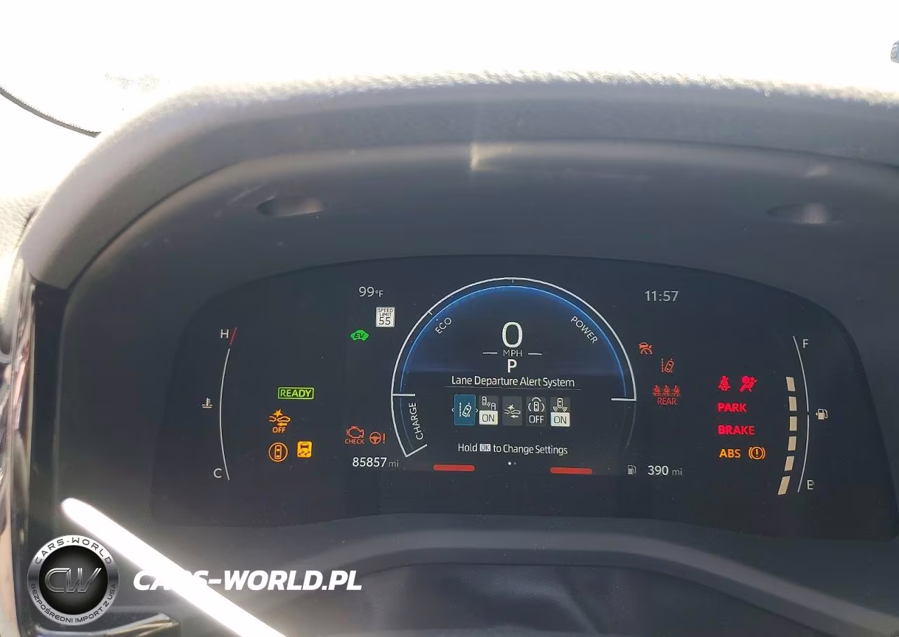 2025 Toyota Camry Le VIN:4T1DAACK0SU073412 - 9