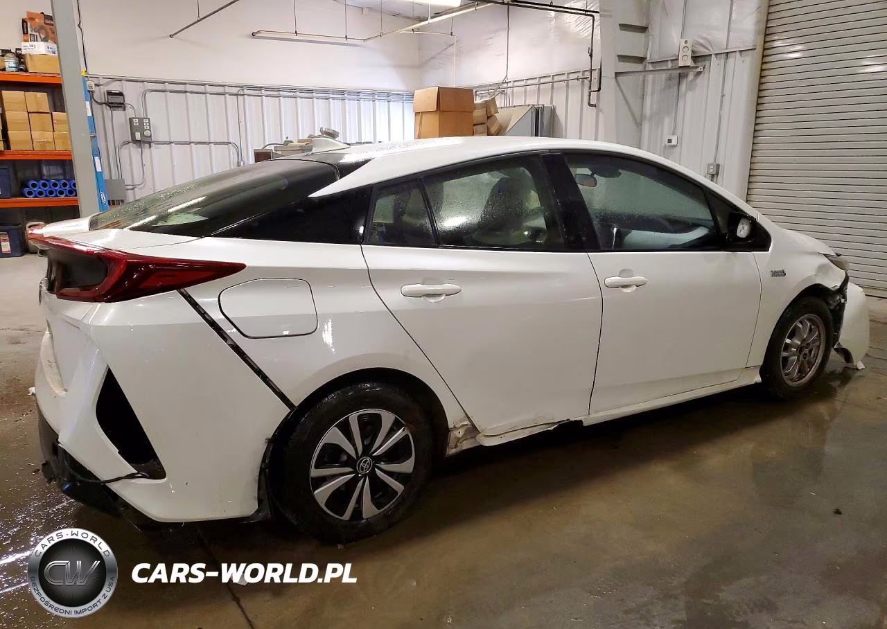2017 Toyota Prius Prime Premium VIN:JTDKARFP5H3034900 - 3